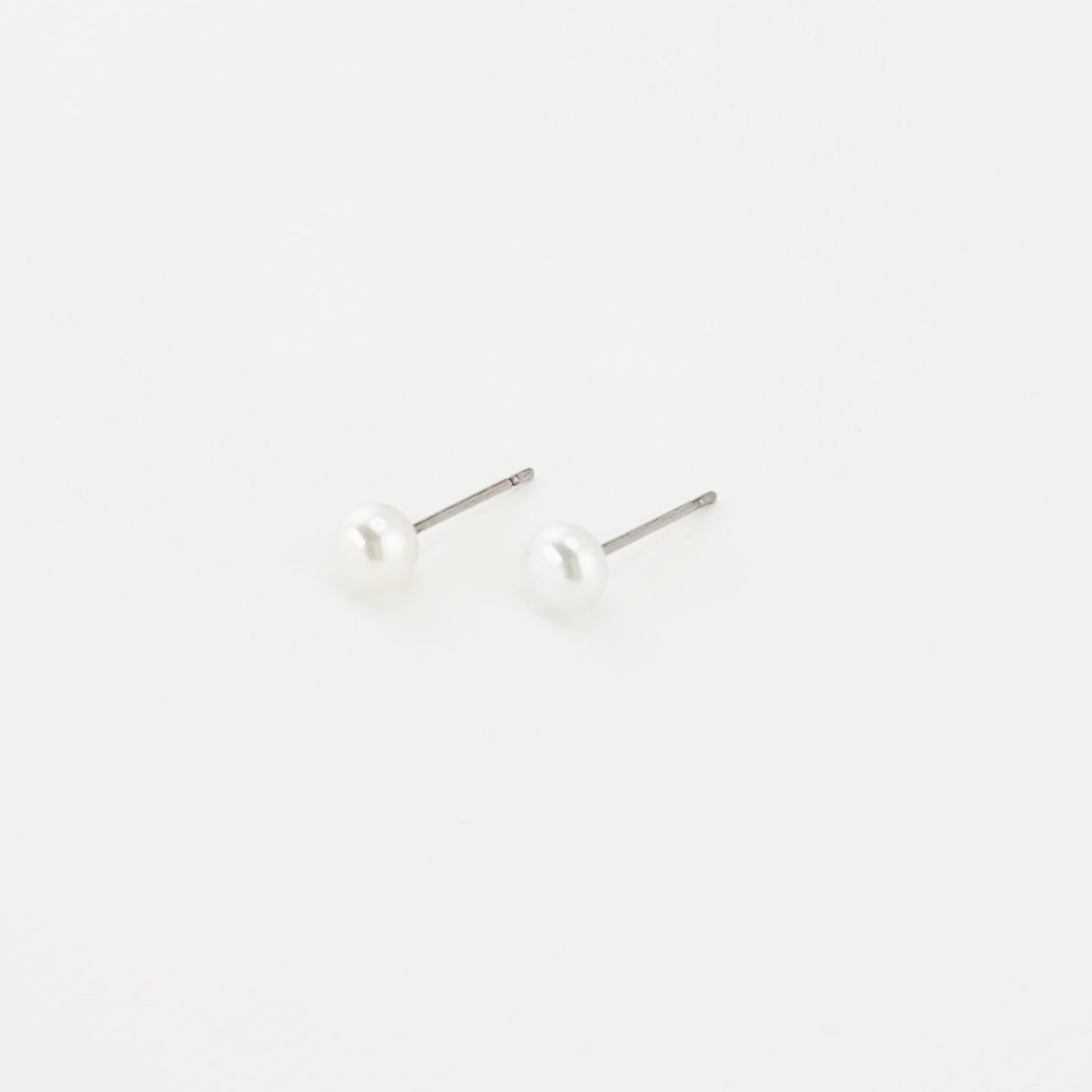 Pearl Earrings Silver Mini